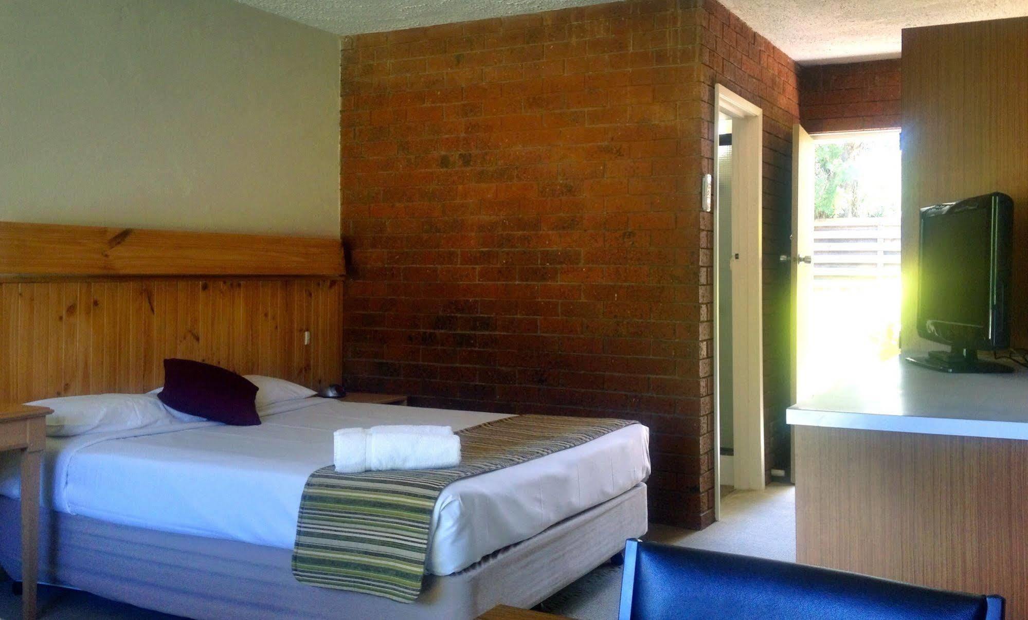 Motel Sierra - Bright Luaran gambar